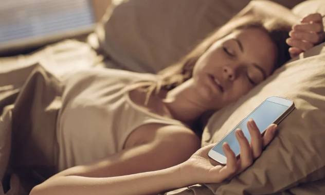 WiFi açık bırakarak uyuyunca vücüdumuza neler oluyor? - Resim: 2